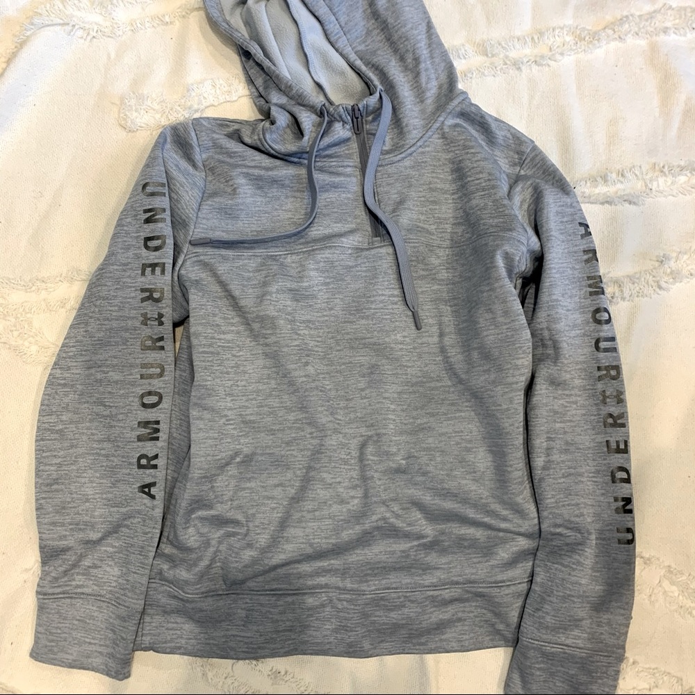 Under Armour Thermal Hoodie Size Large
